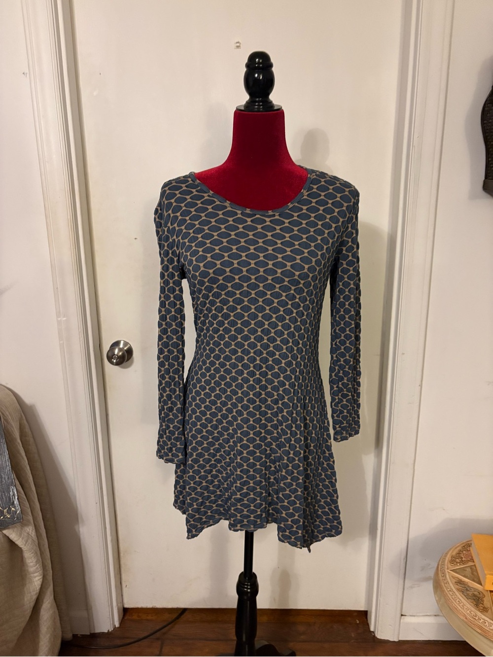 Women's Navy Blue Patterned Long-Sleeve Swing Dress